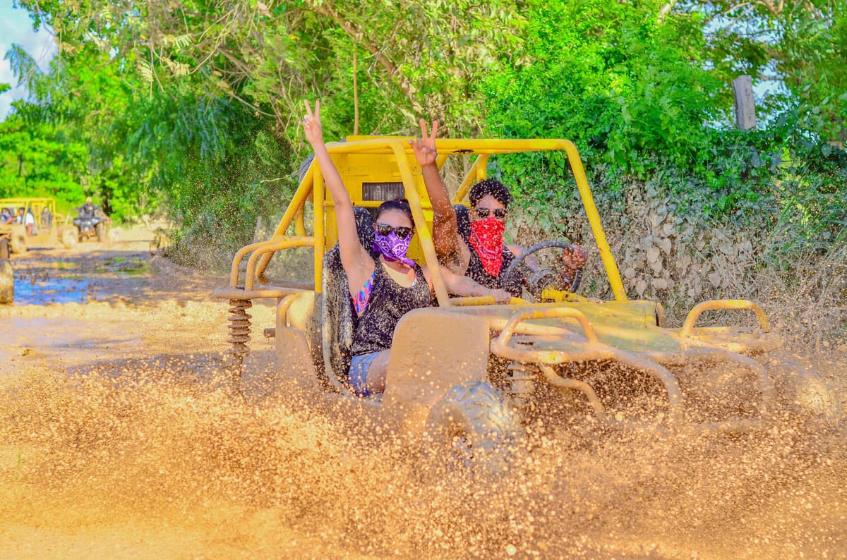 Excursión en Buggys Punta Cana desde Santo Domingo (2/12)